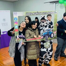 Asistencia a “Encuentro Vocacional” en Liceo Agrícola Vista Hermosa